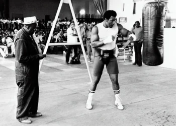 George Foreman, Heavyweight Boxing Legend, Dies at 76