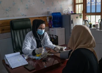 HRW: Taliban Violating Women’s Rights in Herat by Imposing the Burqa