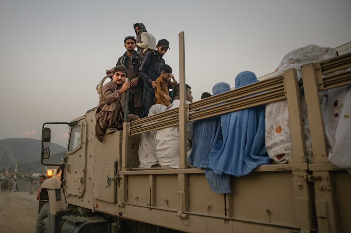 More Than 5,000 Migrants Crossed Into Afghanistan From Pakistan, Taliban Reports.