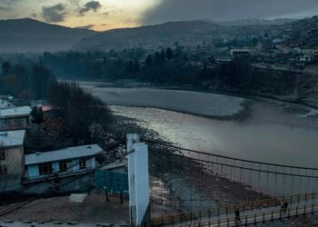 Two Earthquakes Shake Parts of the Country