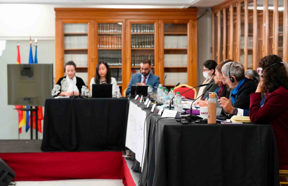 Une ancienne travailleuse de la santé : « De nombreuses femmes se sont suicidées à cause des politiques des Taliban »