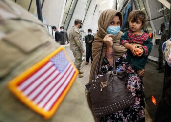 Les États-Unis bloquent désormais les voyages avec passeport afghan