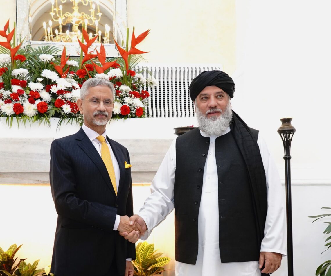 Le ministre taliban du Commerce rencontre le ministre indien des Affaires étrangères