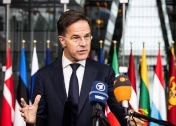 Malgré les négociations de paix, l’OTAN maintient ses livraisons d’armes à l’Ukraine