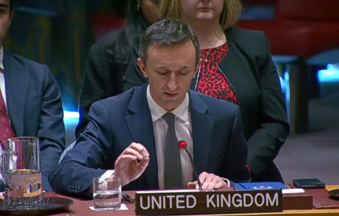 Londres : une délégation envoyée à Kaboul pour pousser les Taliban à abolir leurs politiques anti-femmes