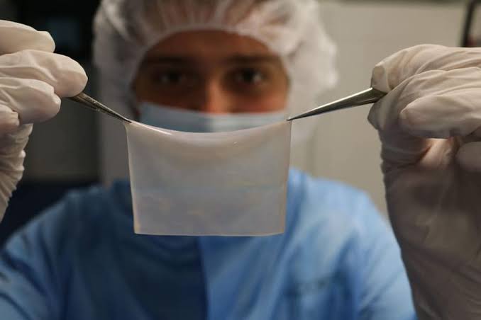 چاپ نخستین جلدِ «سه بُعدی» انسان