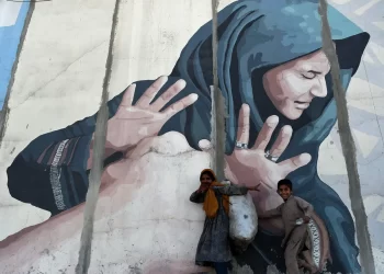 لاله؛ فاجعه‌ی سقوط و خشونت خانوادگی