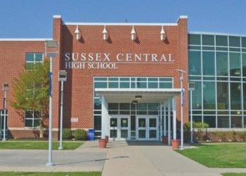 یک رُبات هوش مصنوعی مدیر مکتب در انگلستان شد