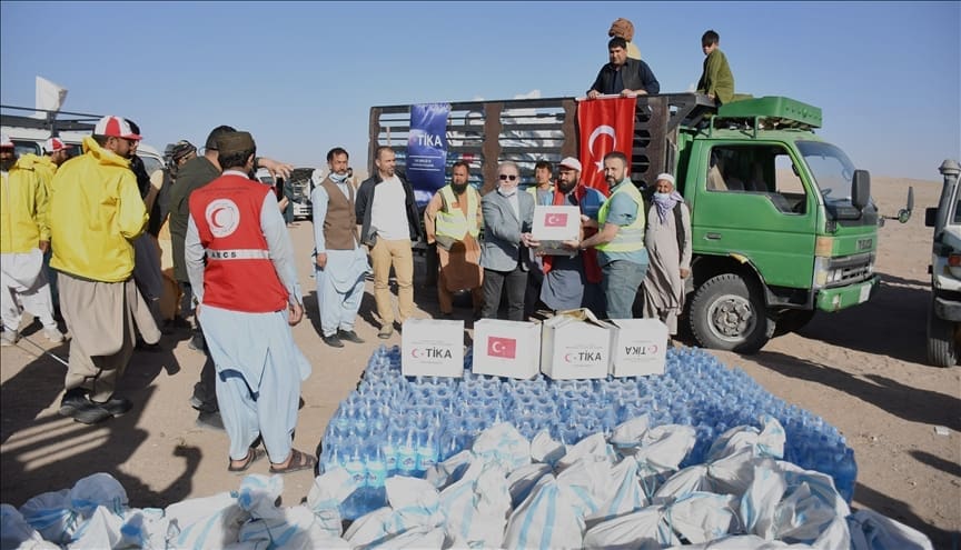 «تیکا» به ۲ هزار خانوادهی زلزلهزده در هرات کمک کرد