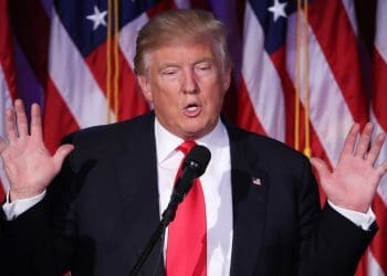 ترمپ: پناه‌جویان خون ملت ما را آلوده می‌کنند