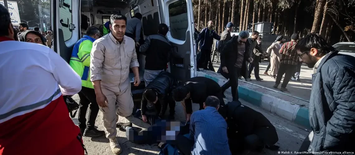 حملات مرگ‌بار در ایران؛ بیش از ۷۰ تن جان‌باخته‌ و ۱۷۰ تن زخمی شدند