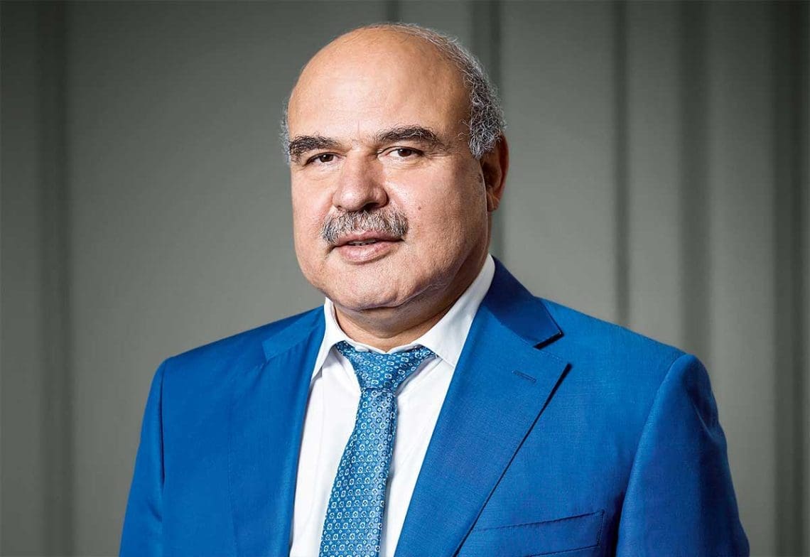 میرویس عزیزی: ده میلیارد دالر در افغانستان سرمایهگذاری میکنم