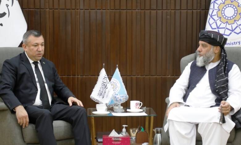 سرپرست وزارت صنعت و تجارت طالبان با سفیر ترکمنستان دیدار کرد