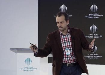 پژوهش‌گرِ تحت حمایت ایلان ماسک می‌گوید هوش مصنوعی «غیرِقابل کنترل» است و هم‌اینک باید کنار نهاده شود