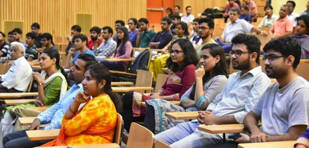 سیستم آموزش شکستهی هند رویای ابرقدرت بودن آنرا تهدید میکند