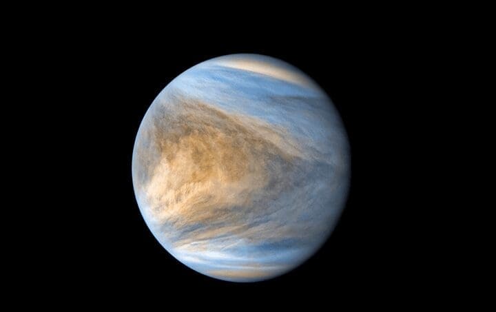 با زهره «ستارهی شام» آشنا شوید