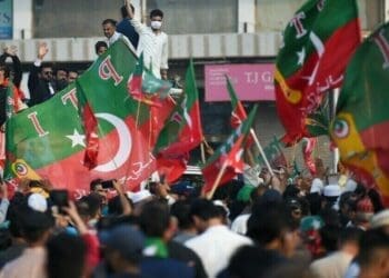 پاکستان: ۳۷ شهروند افغانستان در اعتراضات تحریک انصاف بازداشت شدند
