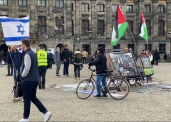 حادثه‌ی آمستردام؛ ناآرامی‌ها پس از حمله‌ی حامیان فلسطین به طرف‌داران تیم فوتبال اسرائیلی ادامه دارد‌