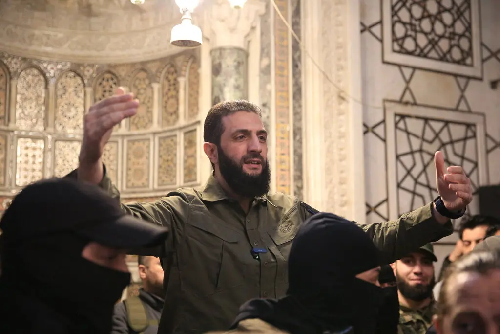 نیویارکتایمز: امریکا نگران است که احمد الشرع نیز مانند طالبان از «نقاب اعتدال» برای فریب جهان استفاده کند