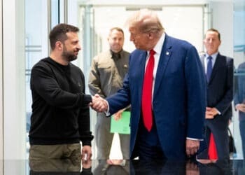 طالبان خبر دیدار استانکزی با کاردار بریتانیا برای افغانستان را حذف کرد