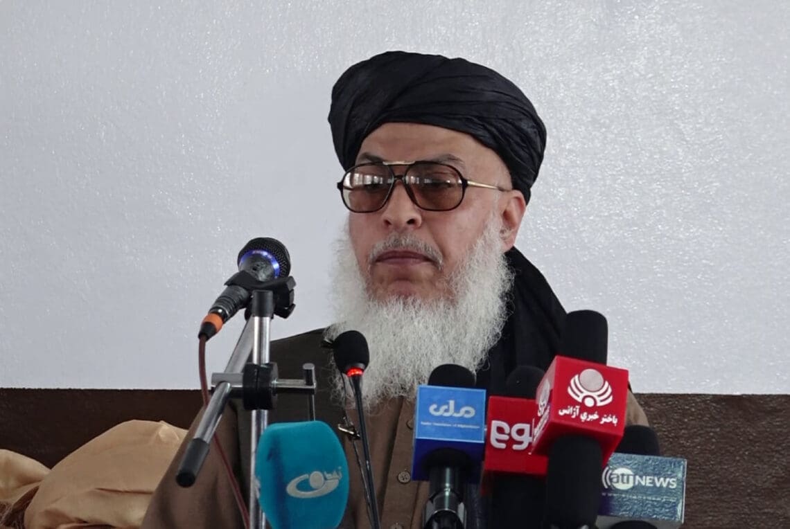 طالبان گزارش‌های مربوط به «فرار» استانکزی به دبی را تکذیب کرد