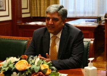 پاکستان اظهارات کاردار طالبان درباره‌ی بدرفتاری با مهاجران افغانستان را «بی‌جا» خواند