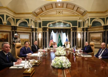 زلنسکی در حاشیه؛ مذاکرات واشنگتن و مسکو بدون حضور اوکراین برگزار شد