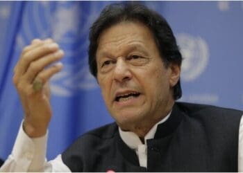 عمران خان خواستار تمدید مهلت اقامت مهاجران افغانستان شد