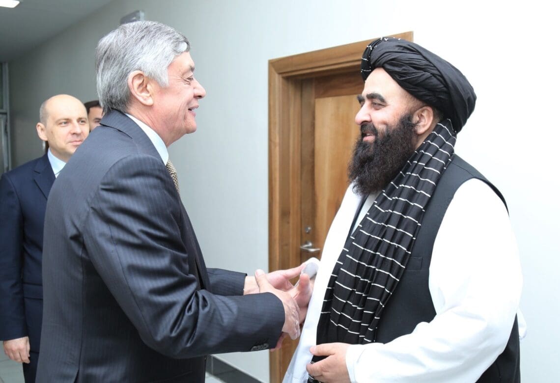 طالبان از آمادگی روسیه برای پذیرش دیپلومات این گروه در سطح سفیر خبر داد