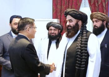 متقی به دعوت وزیر خارجه‌ی چین به این کشور می‌رود