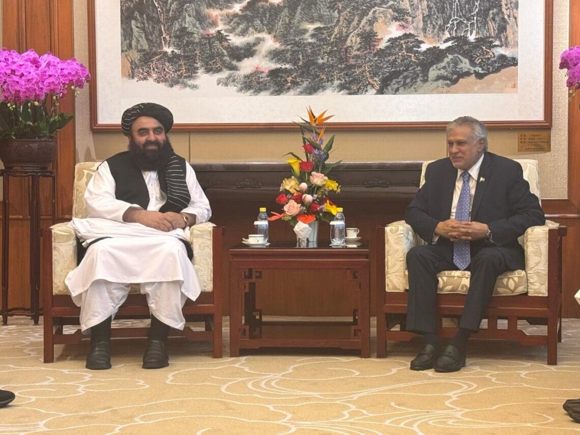 چین: طالبان و پاکستان بر تبادله‌ی سفیران توافق کردند
