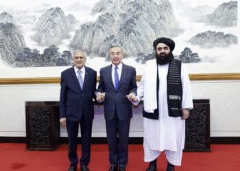 اکسپرس تریبون: طالبان اقدام‌های عملی برای مهار گروه‌های هراس‌افگن را آغاز کرده است