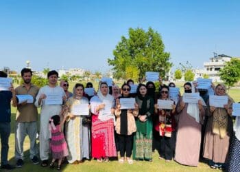 پناه‌جویان دارای وعده‌ی انتقال به آلمان: سکوت و تعلل آلمان زندگی ما را به خطر انداخته‌ است