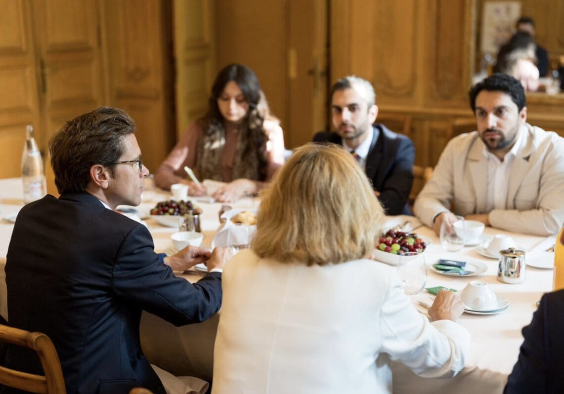 سیاست‌مدار فرانسوی: مردم افغانستان به «شجاعت عظیم» احمد مسعود نیاز دارند