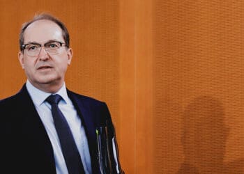 وزیر داخله‌ی آلمان: کشورهای دیگر اتحادیه اروپا نیز به‌دنبال اخراج مهاجران افغانستان هستند