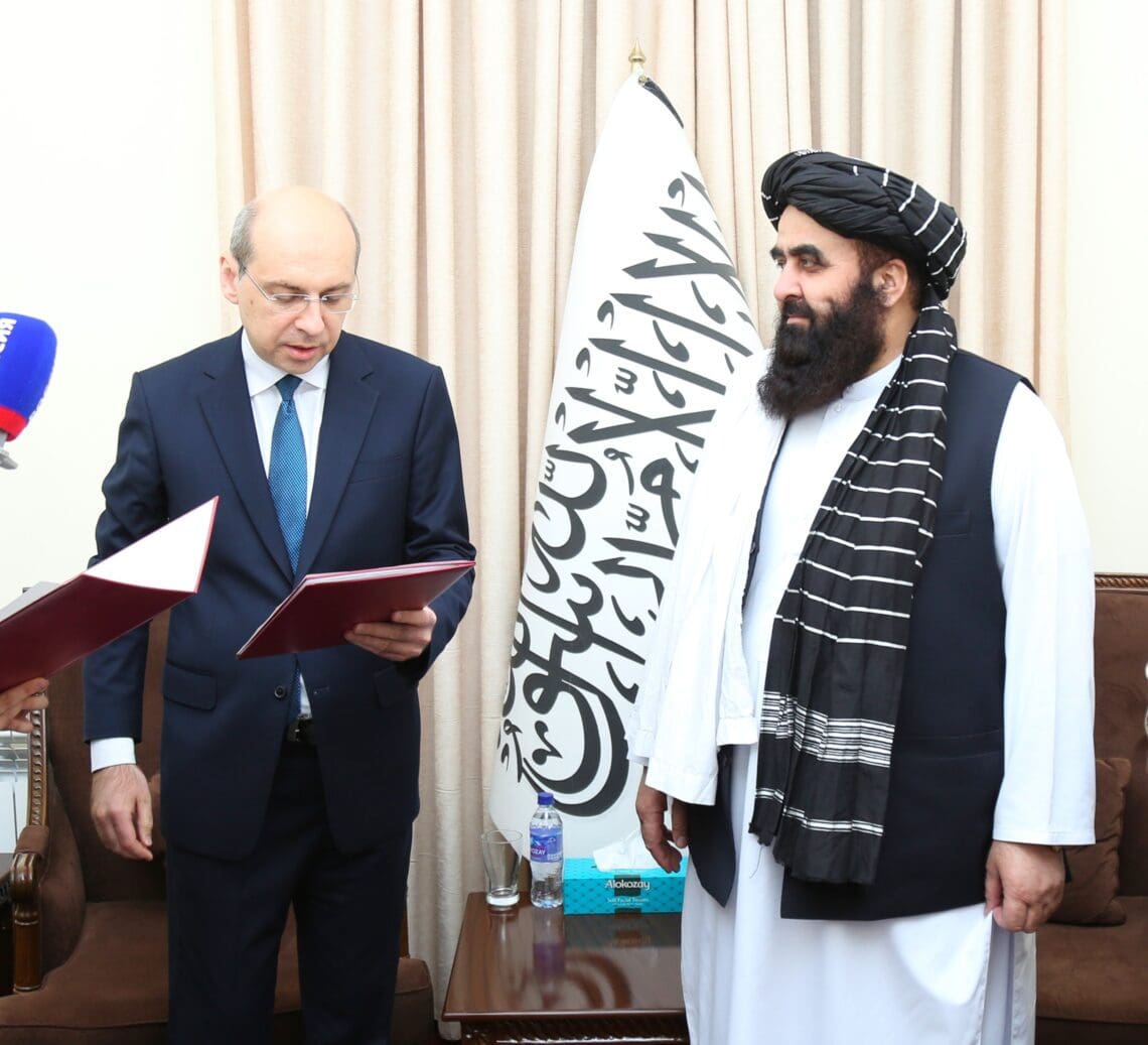 چین از به‌رسمیت‌شناسی طالبان توسط روسیه استقبال کرد