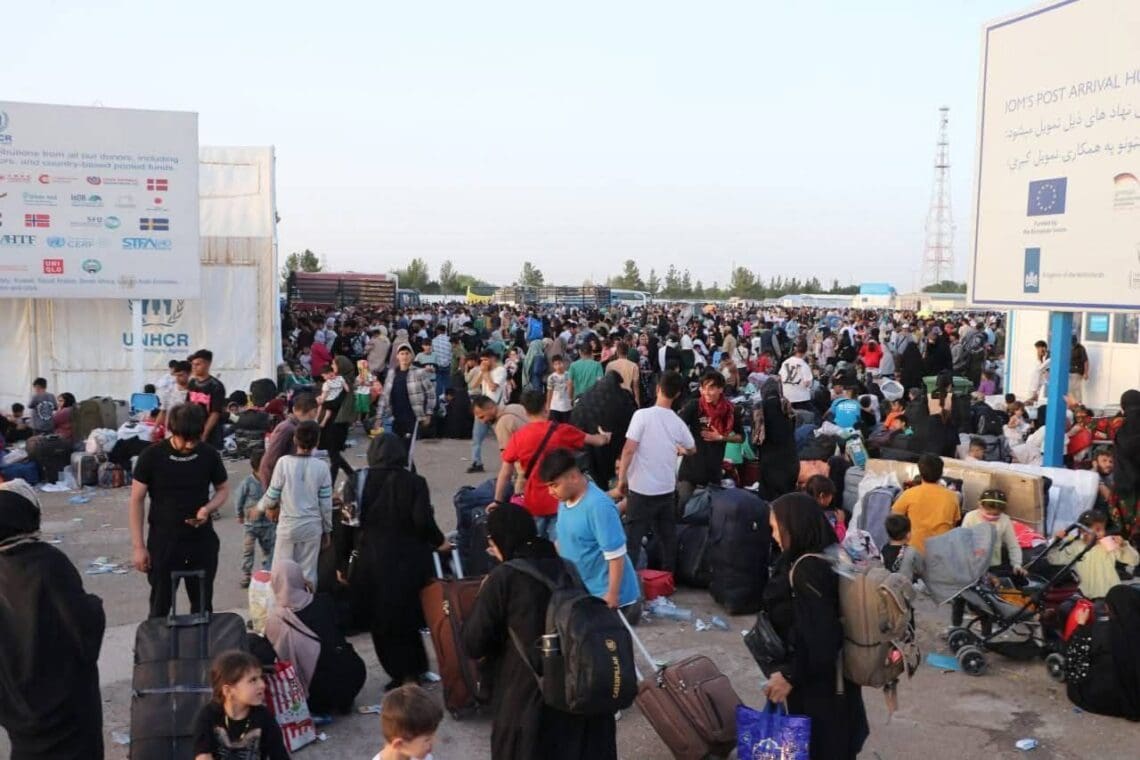 جمعیت اسلامی: سیاست‌ اخراج مهاجران افغانستان از پاکستان و ایران بازنگری شود