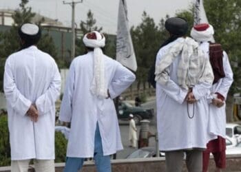 نگاهی درون‌دینی به یک انحراف فاحش: بازداشت زنان بدون حکم قضایی، ظلم است نه دیانت