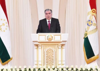 تاجیکستان با تایید بازگرداندن مهاجران افغانستان گفت تعداد بیشتری را اخراج می‌کند