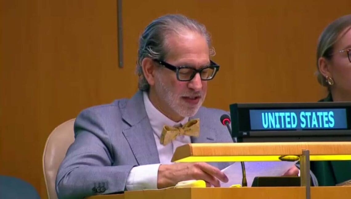 امریکا: جهان «شکست طالبان» را با تعامل بیشتر پاداش داده است