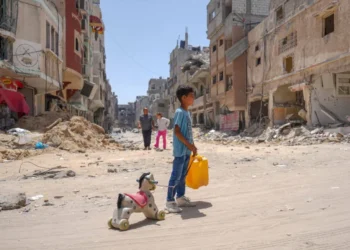 کودکان تشنه هدف موشک شدند؛ ارتش اسرائیل می‌گوید «متاسفیم»