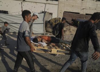 نان به قیمت جان؛ نیروهای اسرائیلی چهار تن را در غزه با ضرب گلوله کشتند