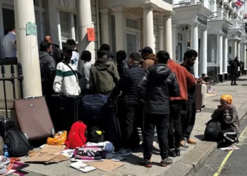 رسانه‌های بریتانیایی: ۷ خویشاوند یک فرمانده طالبان به بریتانیا می‌آیند