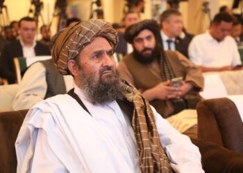 عبدالغنی برادر: محدودیت‌های مالی و بانکی بر افغانستان به سود جهان نیستند