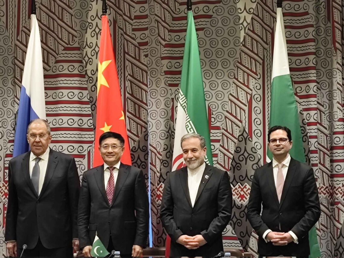 روسیه، چین، ایران و پاکستان: هیچ کشوری در افغانستان پایگاه نظامی نسازد
