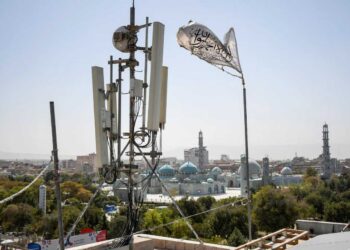 منابع به دیار: طالبان انترنت بلخ را دوباره وصل کرد