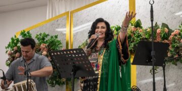 نیویارک تایمز: برخی مردم نغمه را بیشتر از سیاستمداران افغانستان دوست دارند