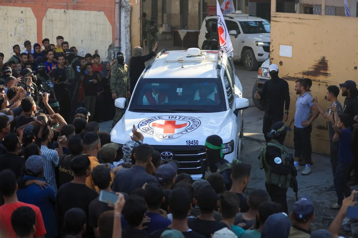 حماس ۷ گروگان اسرائیلی را آزاد کرد