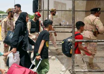 طالبان می‌گوید در دو روز بیش از یک هزار تن از ایران برگشتند