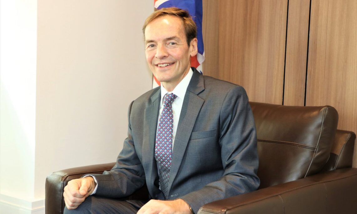 نماینده‌ی ویژه‌ی بریتانیا: افتخار دارم دخترم تحصیل کرده و اکنون کار می‌کند